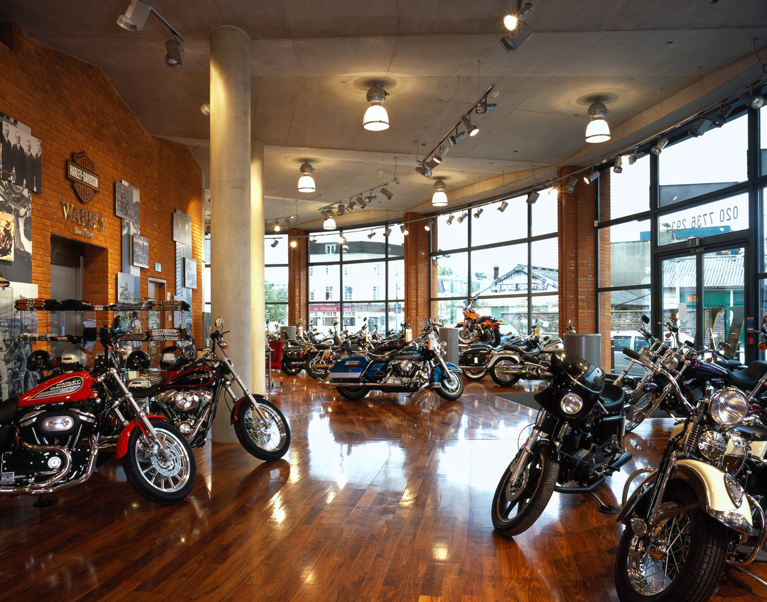 Warrs_Harley_Davidson_Showroom