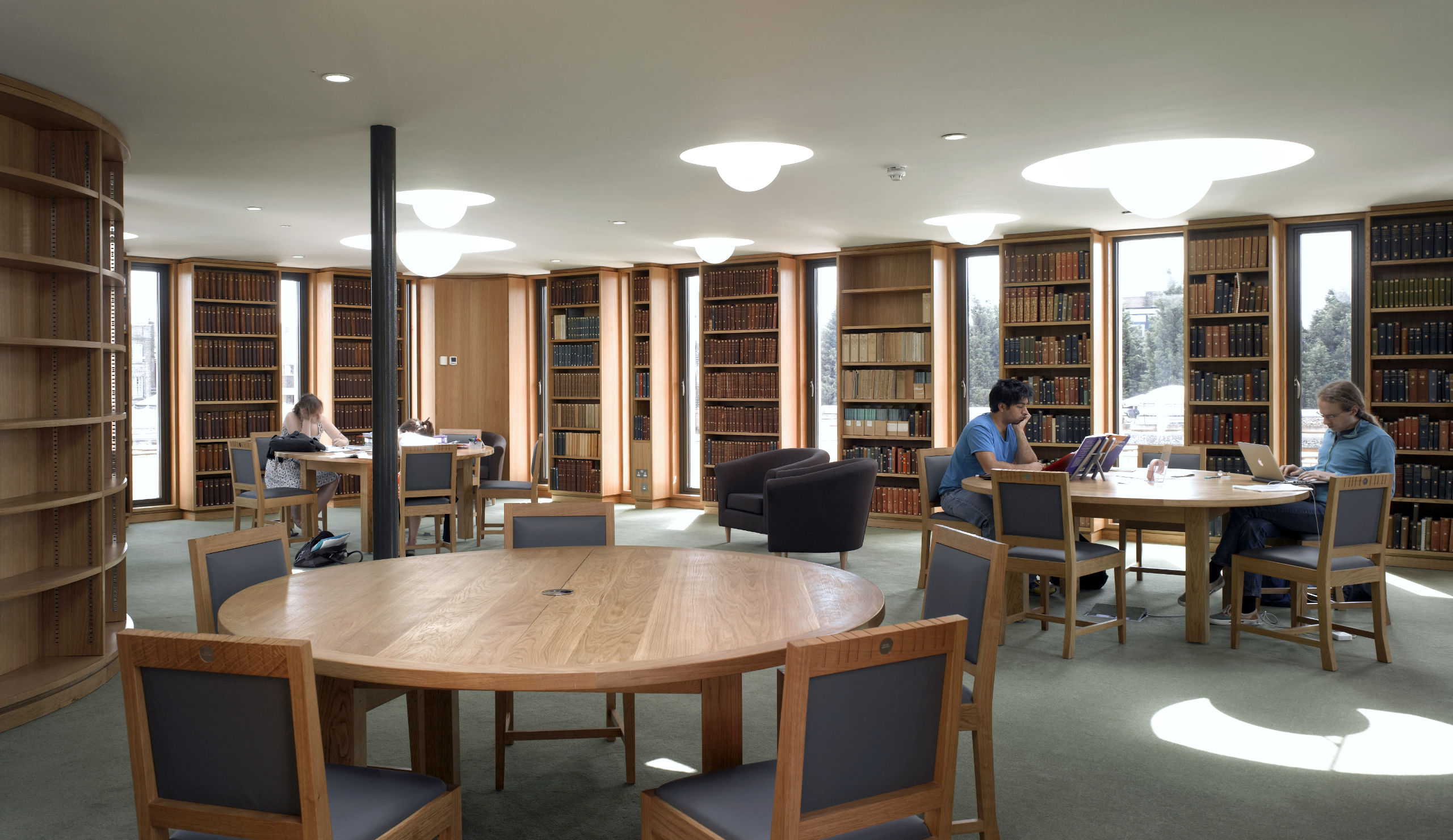Emmanuel_College_Library_Round_Tables